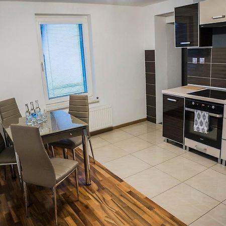 Apartamenty Korona Krosno Zewnętrze zdjęcie