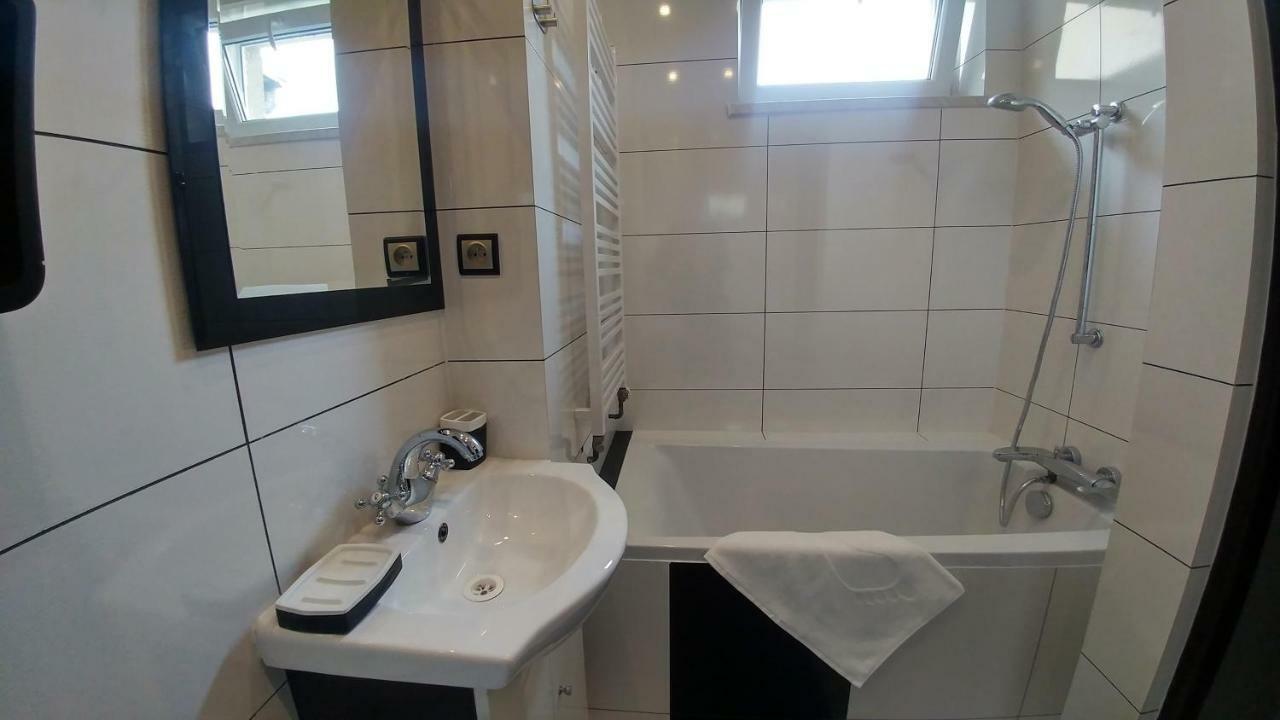Apartamenty Korona Krosno Zewnętrze zdjęcie